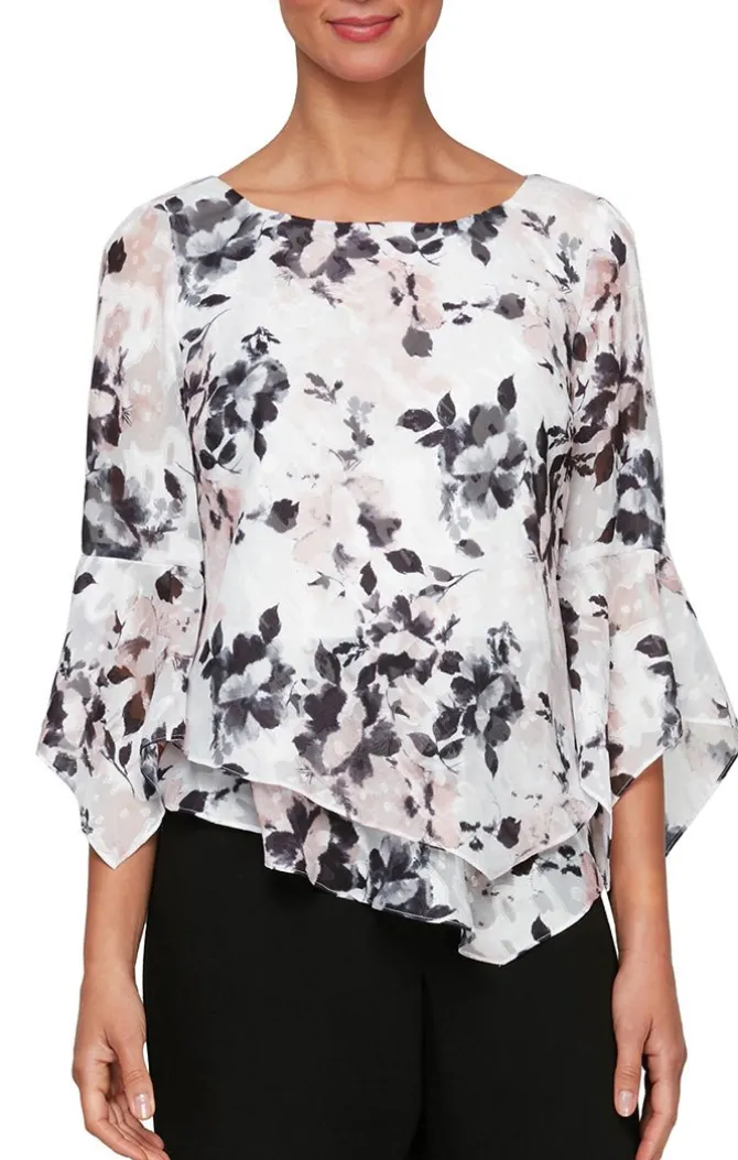 3/4 Sleeve Printed Blouse With Asymmetric Tiered Hem & Pointed Hem Sleeves