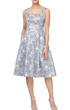Floral Jacquard Square Neck Cocktail Dress With Full Skirt