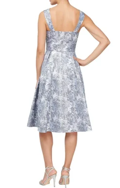 Floral Jacquard Square Neck Cocktail Dress With Full Skirt