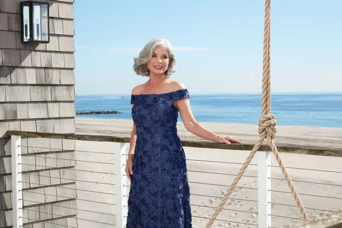 Long Tte Sequin Lace Off-The-Shoulder Dress