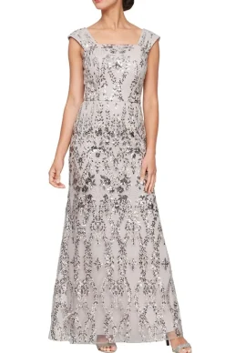 Petite Sleeveless Embroidered Fit & Flare Dress With Square Neckline